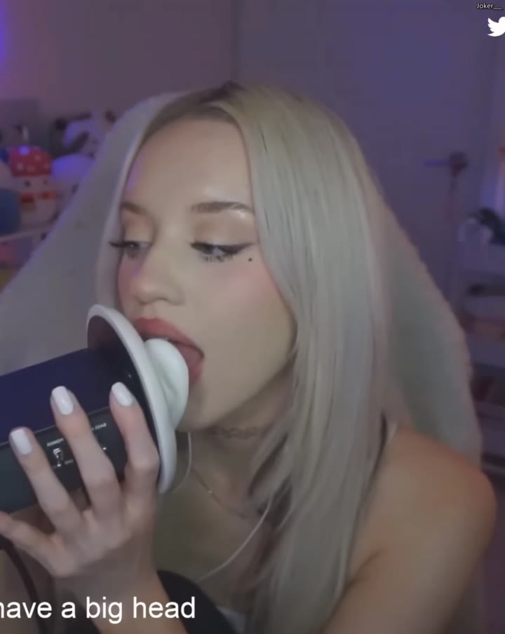 asmr licking