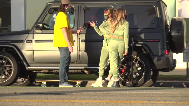 235 Riley Reid  porn