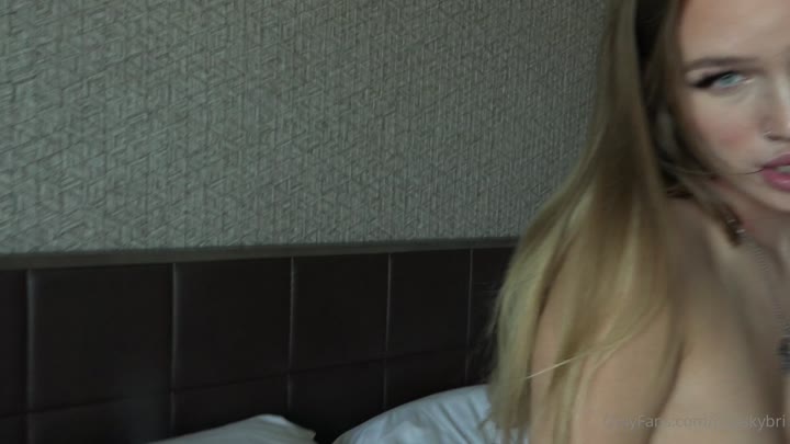 23 Skye Bri sexvideo