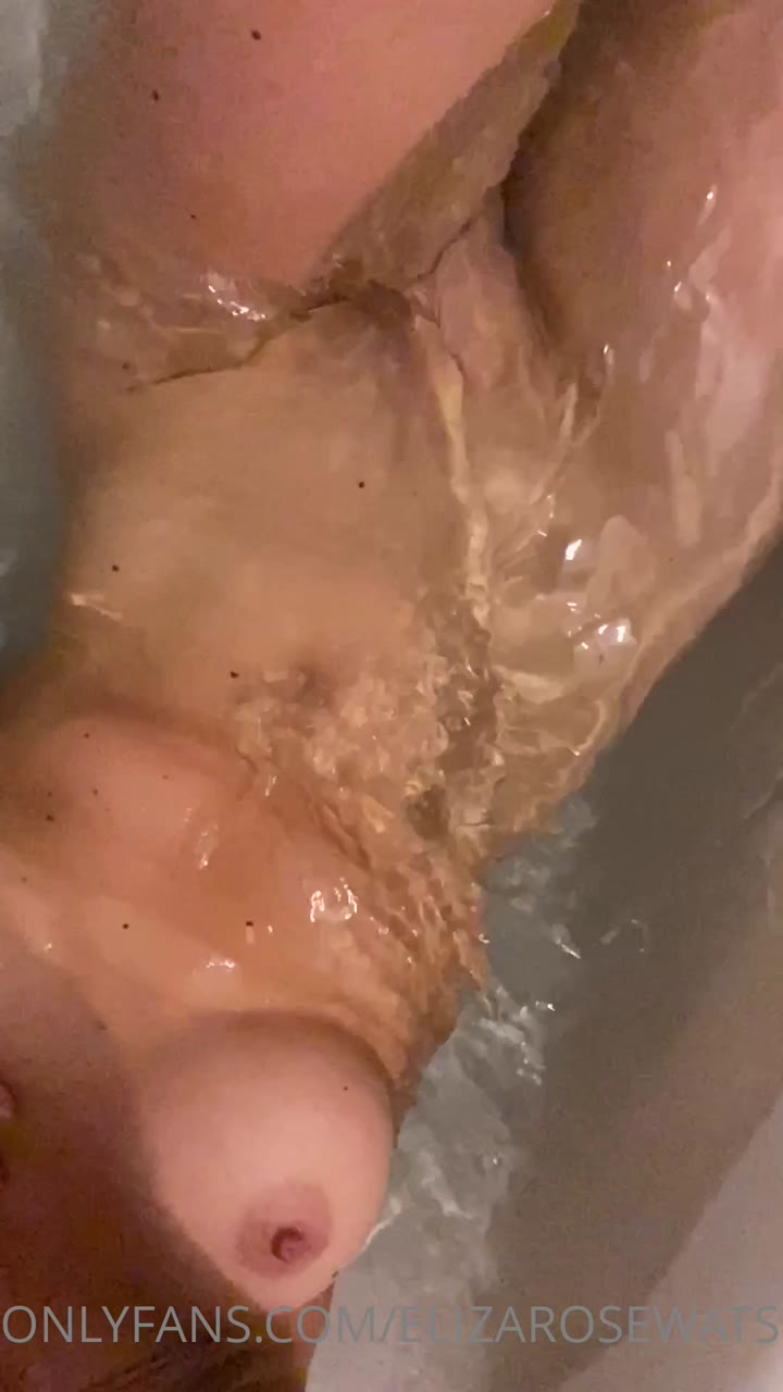 59 Eliza Rose Watson leaked