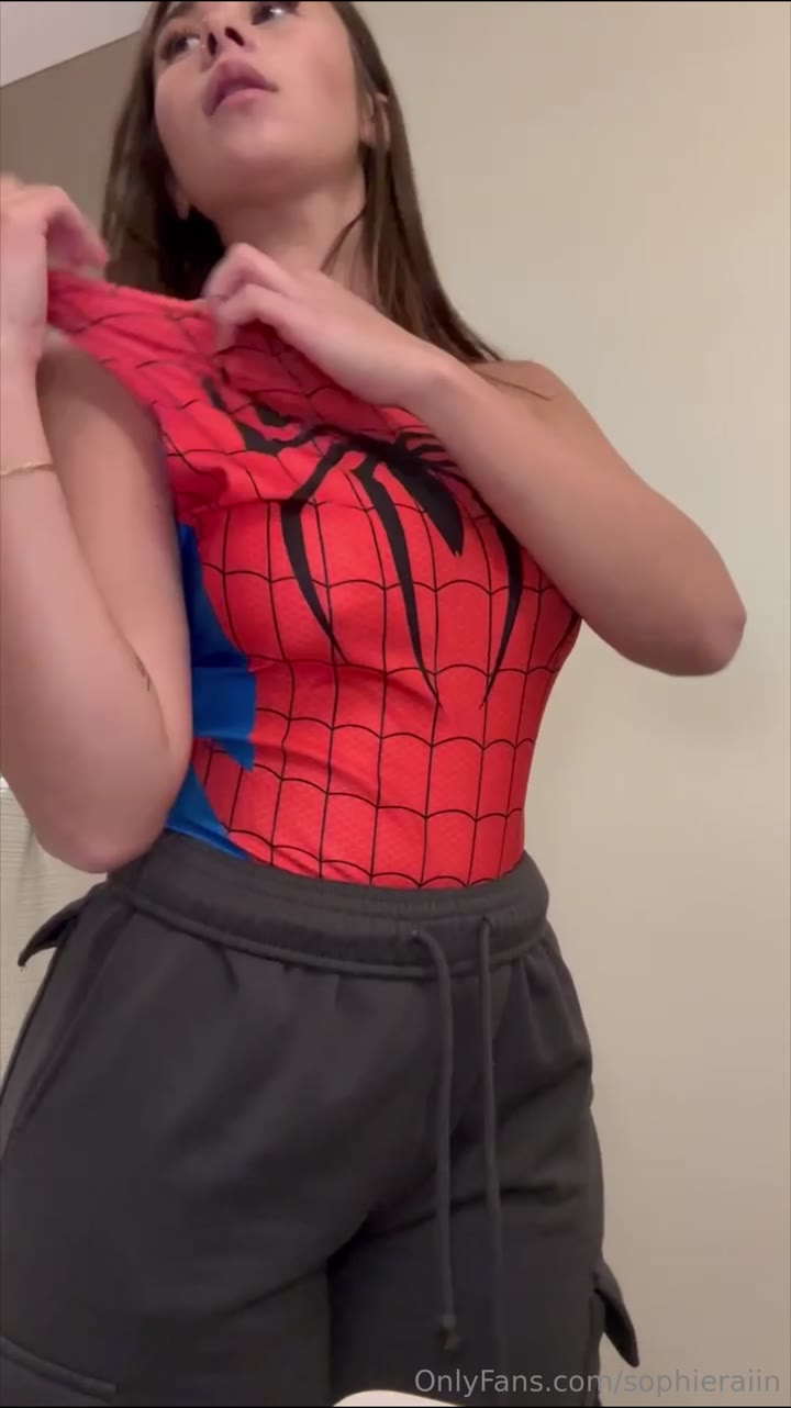 22 Sophie Raiin leaked onlyfans video