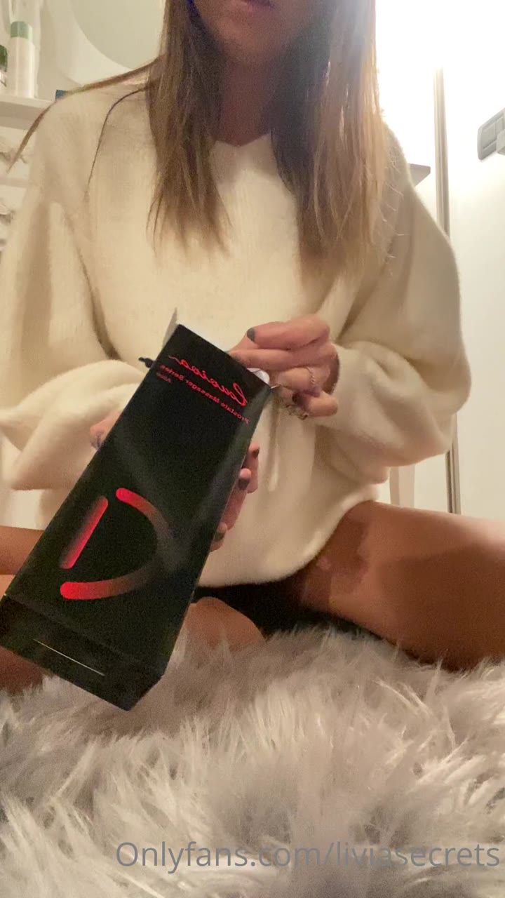 17 Queenlivia leaked porn