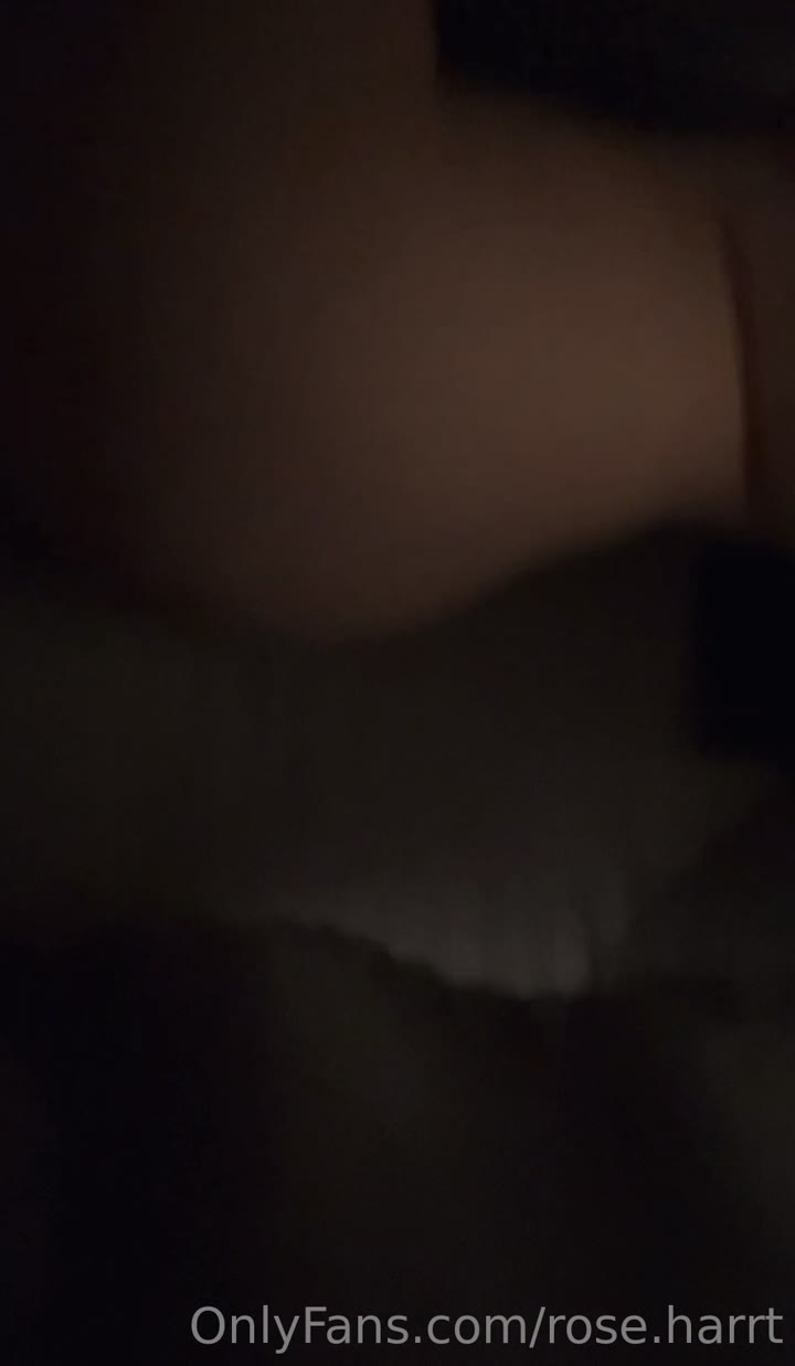 37 Rose Hart leaked nude video