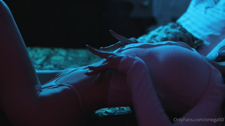 Cute beauty Irena ortega plays with pussy nude