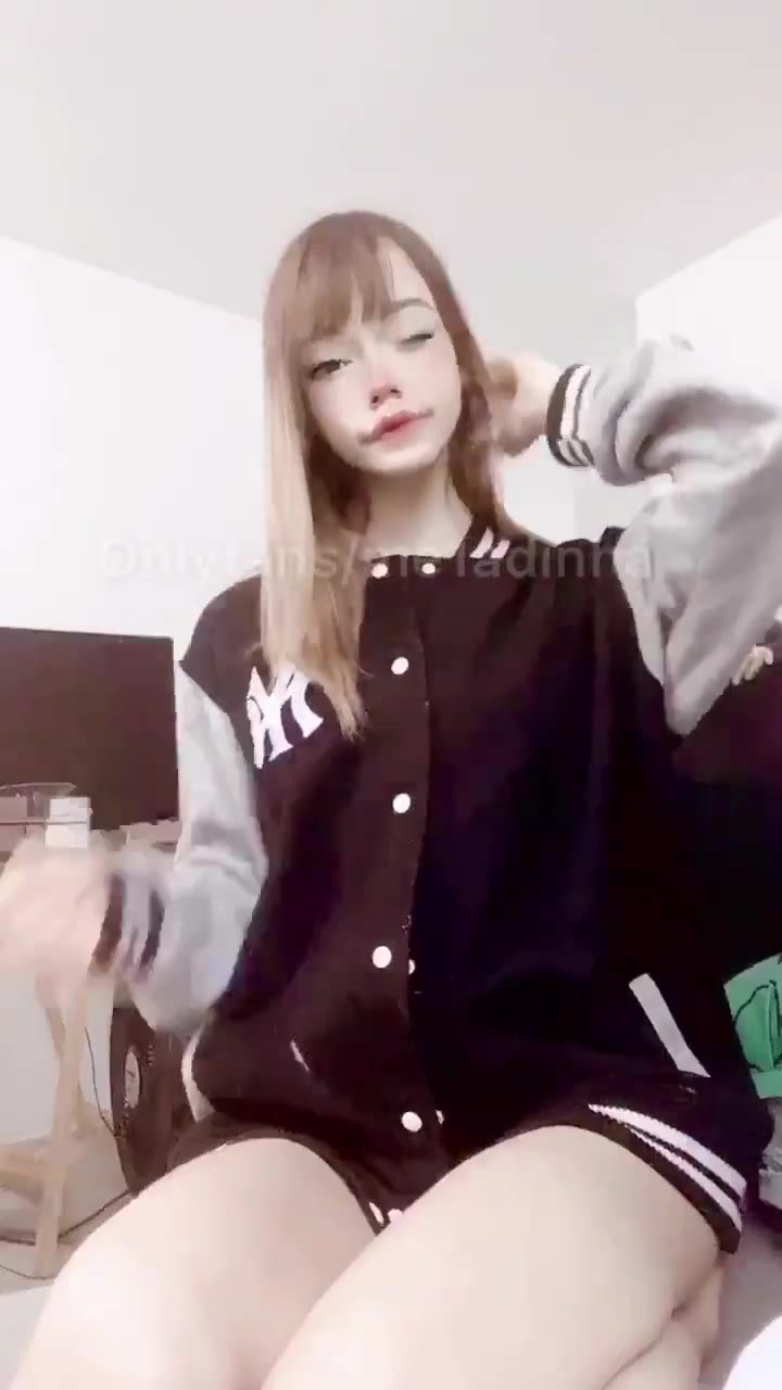 64 Me1adinha leaked nude