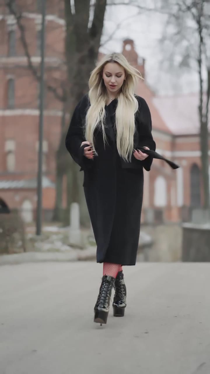 neringa kriziute booty