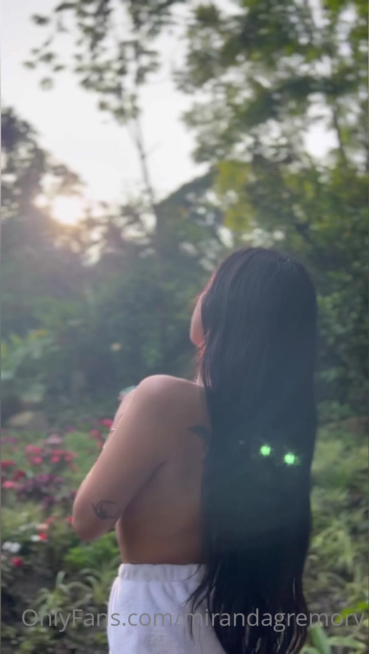 34 xmiranda99 onlyfans leaked