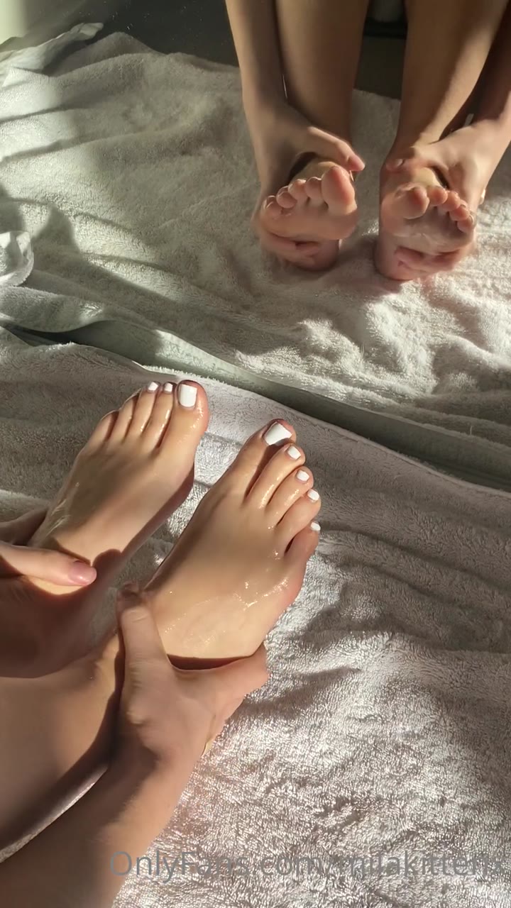 Russian Bimbo Millakittenx’s Insane BG Love