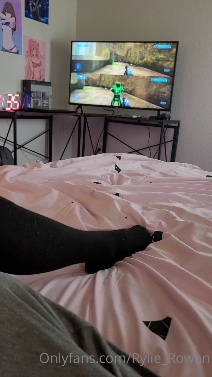 70 Rylie Rowan leaked sextape