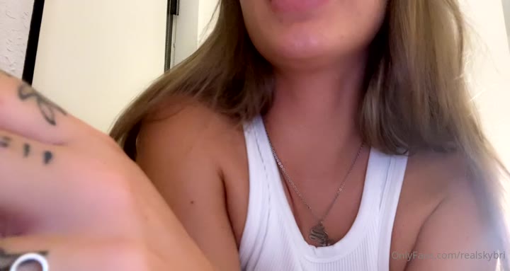 7 Skye Bri leked onlyfans video