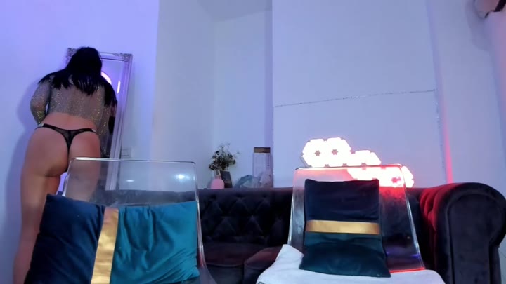 611 Hotfallingdevil nude camshow