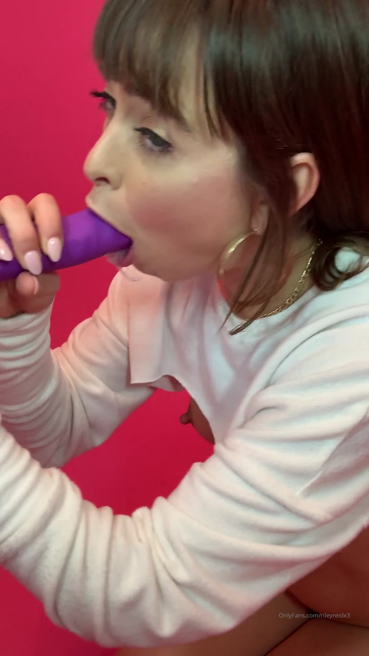 484 Riley Reid  porn