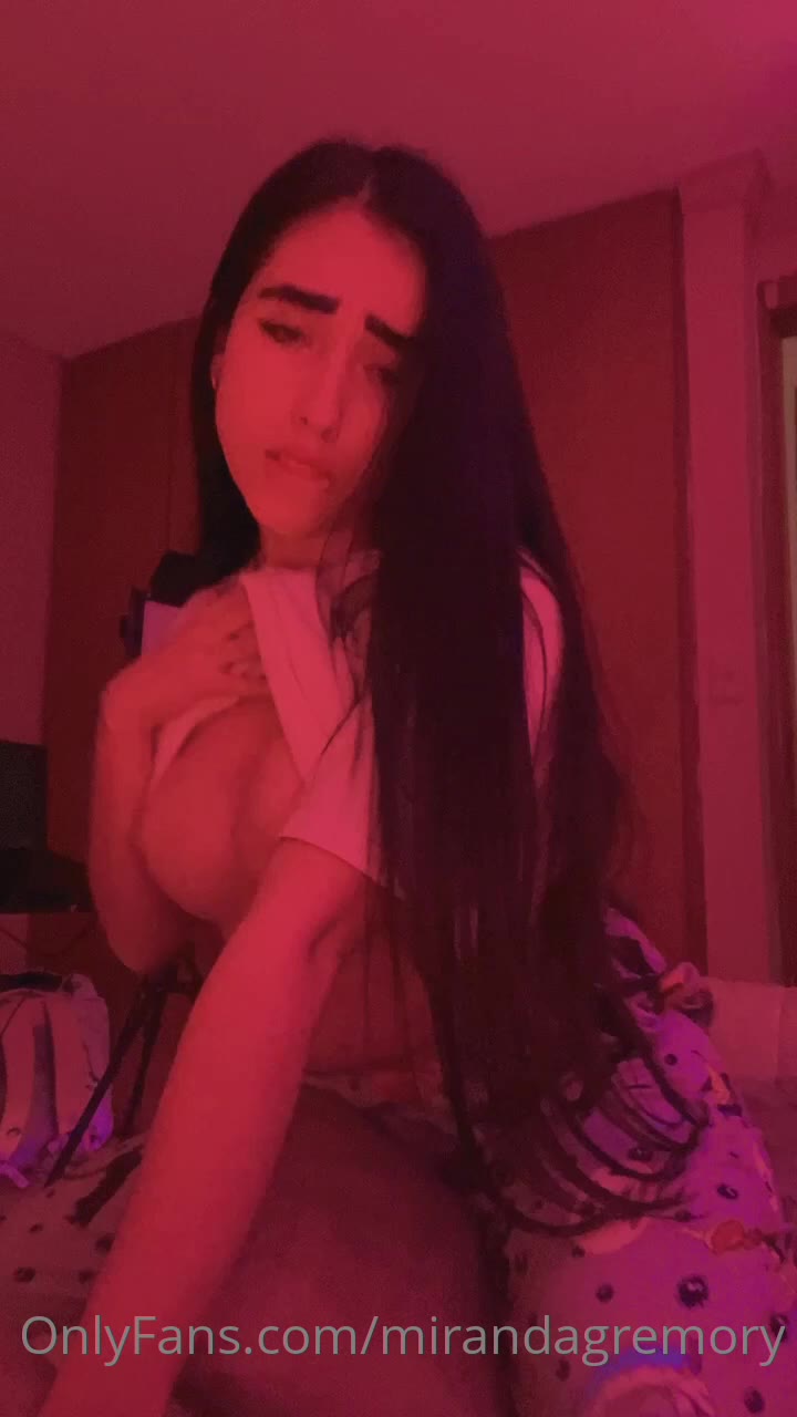 25 xmiranda99 onlyfans leaked