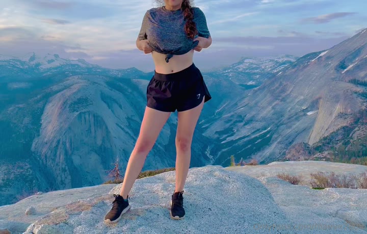 11 Maeve2000 leaked nude