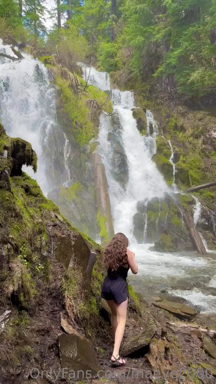 62 Maeve2000 leaked nude