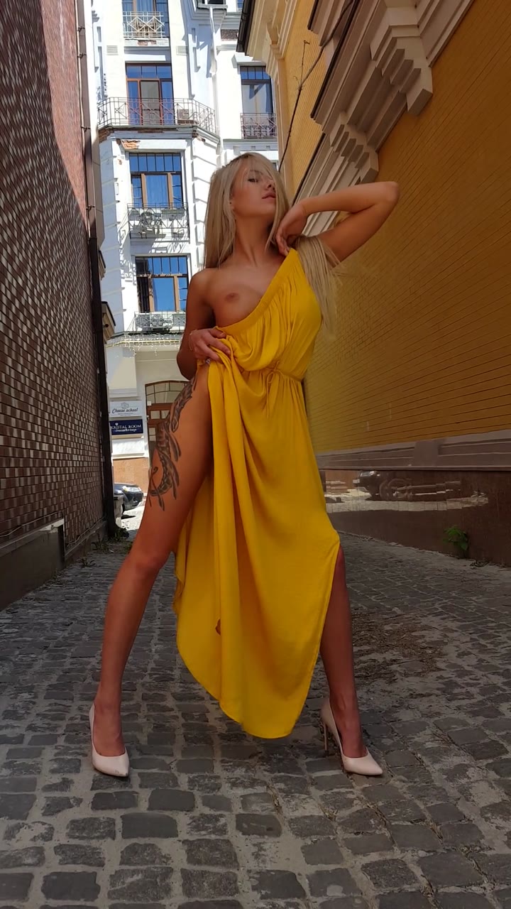 35 Natalee007 leaked nude show