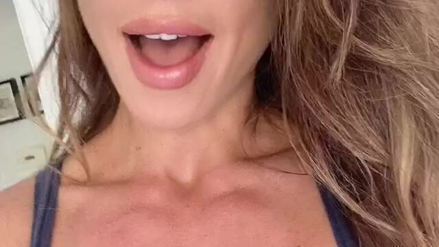 1 Eliza Rose Watson leaked nudes