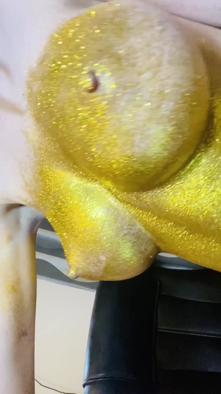 143 Hotfallingdevil nude camshow