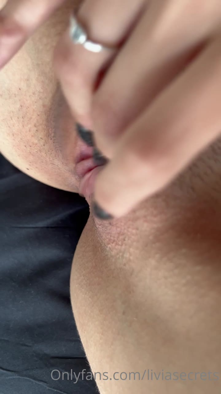 50 Queenlivia leaked porn