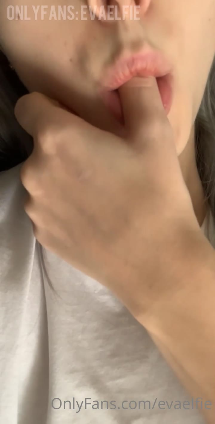 108 Eva Elfie leaked onlyfans video