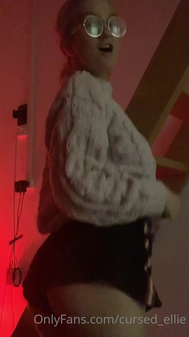 46 Cursed Ellie leaked onlyfans video