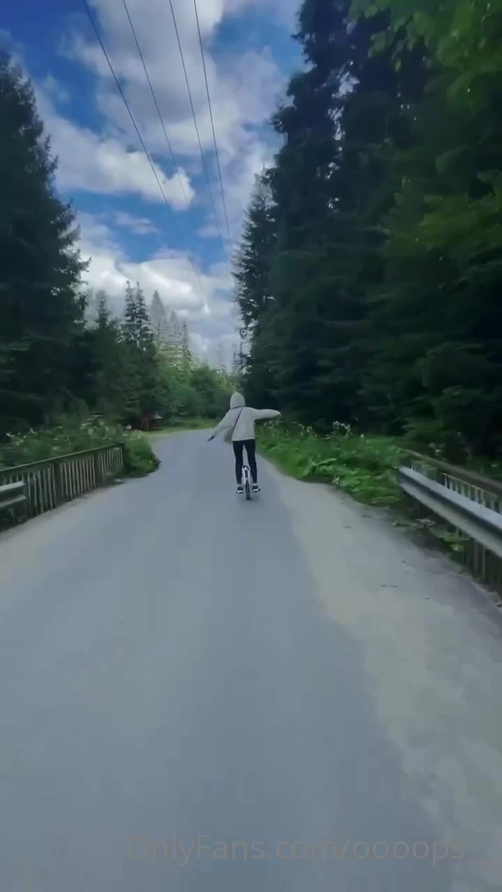 319 oooops_ leaked nude video