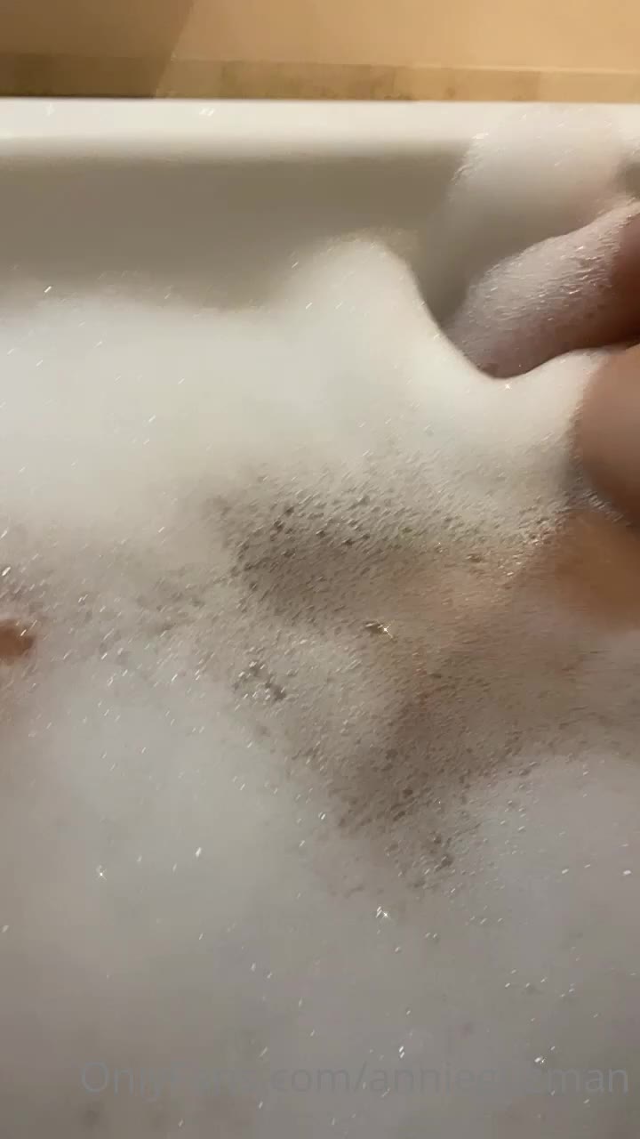 13 Annie Guzman leaked onlyfans video