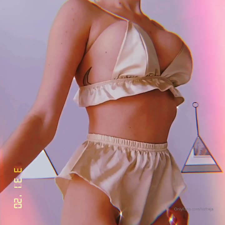 104 Xofreja leaked onlyfans video