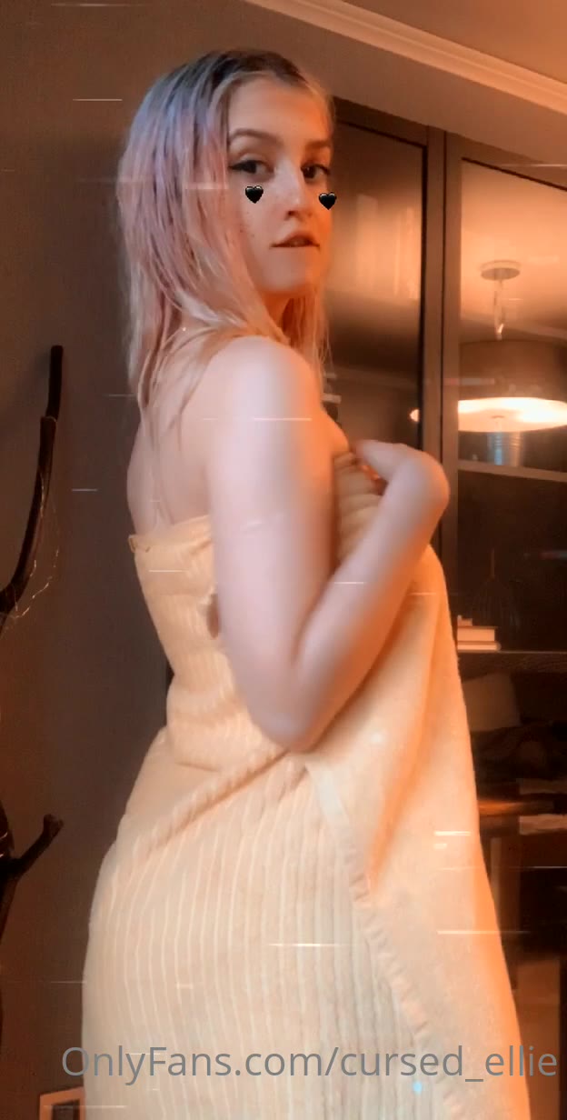 42 Cursed Ellie leaked onlyfans video