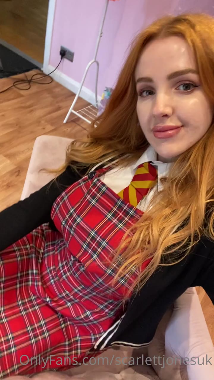 13 Scarlet Jones leaked nude video