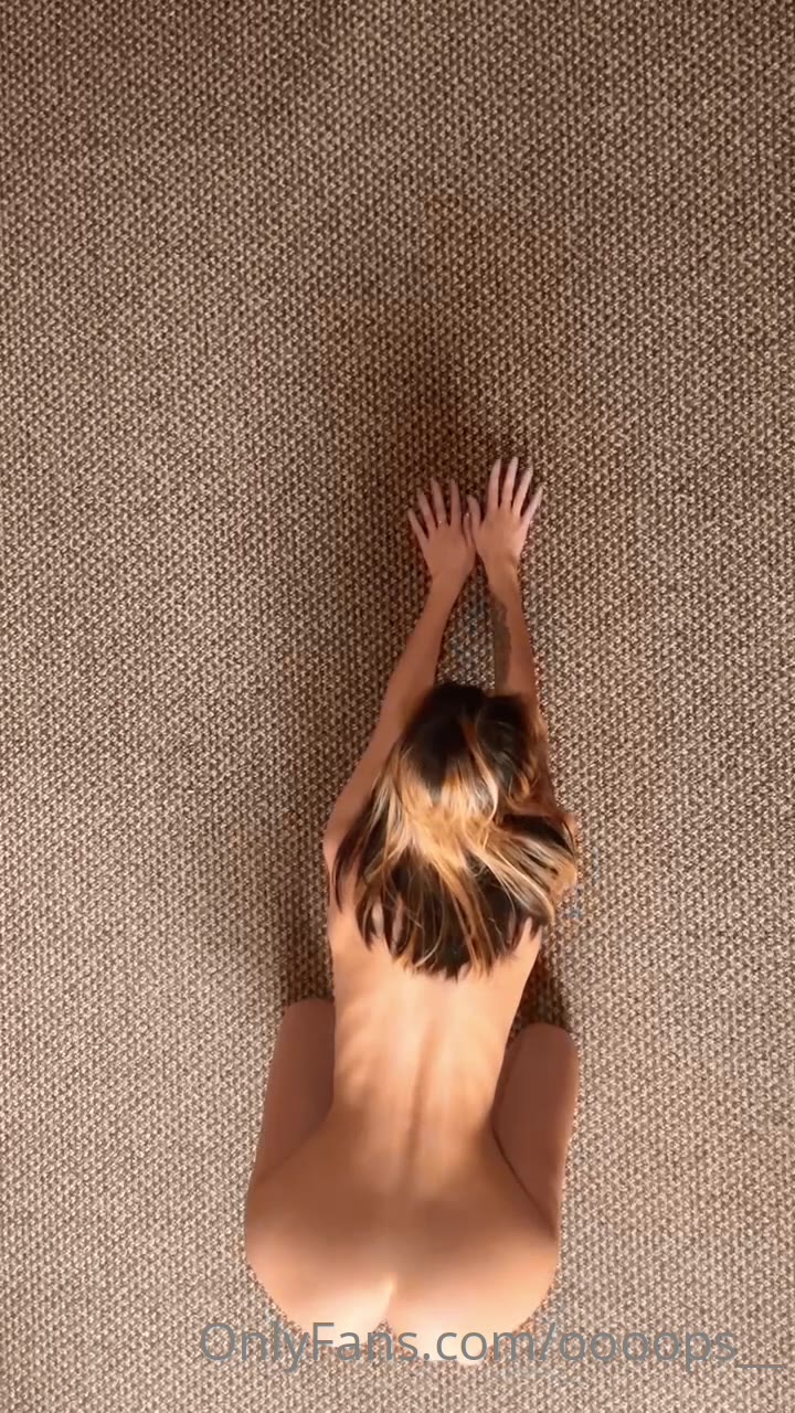 292 oooops_ leaked nude video