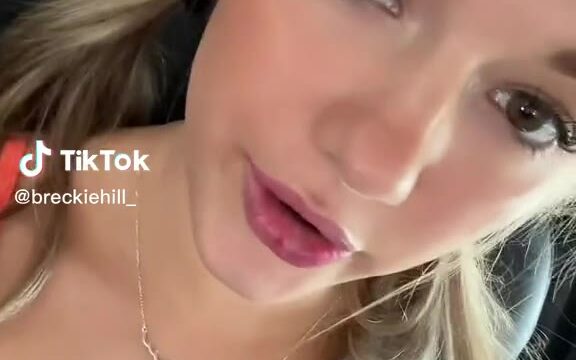 17 Breckie Hill leaked onlyfans video