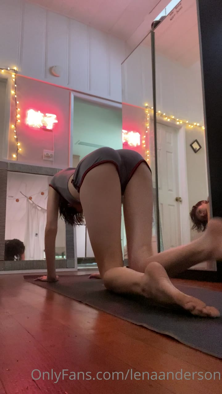 24 Lena Anderson leaked video