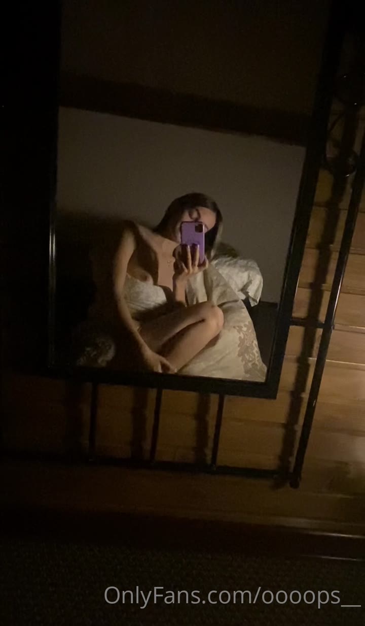 26 oooops_ leaked nude video