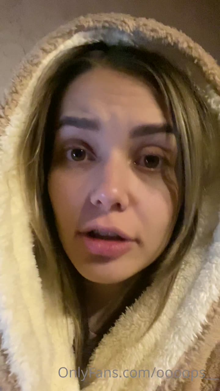 325 oooops_ leaked nude video