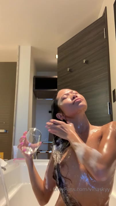 56 VinaSky onlyfans leaked