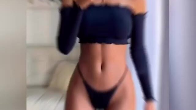 136 Chanel Uzi leaked nude onlyfans video