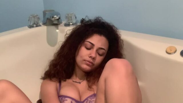 261 Viclovexoxo leaked onlyfans sextape