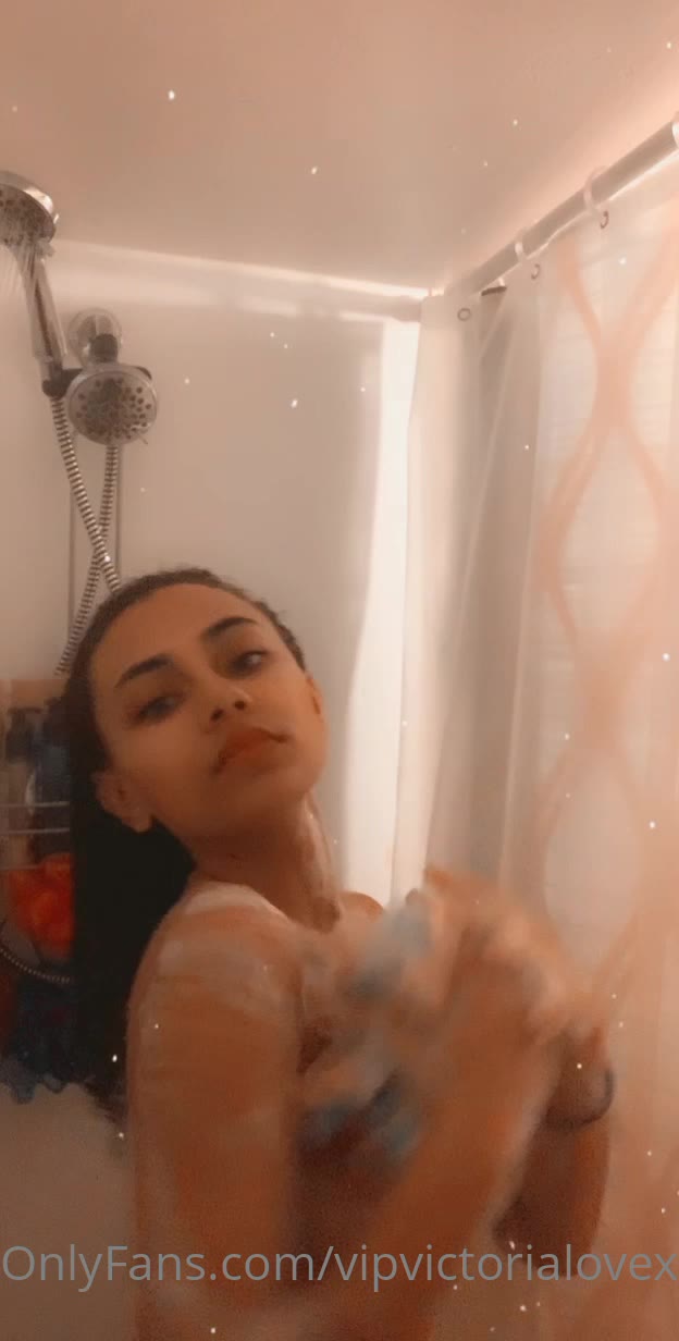 20 Viclovexoxo leaked onlyfans sextape