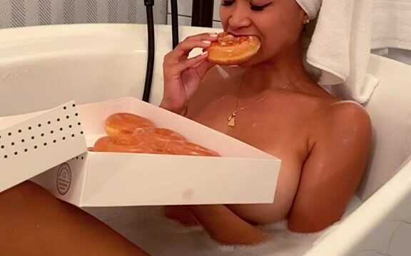 110 Chanel Uzi leaked nude onlyfans video