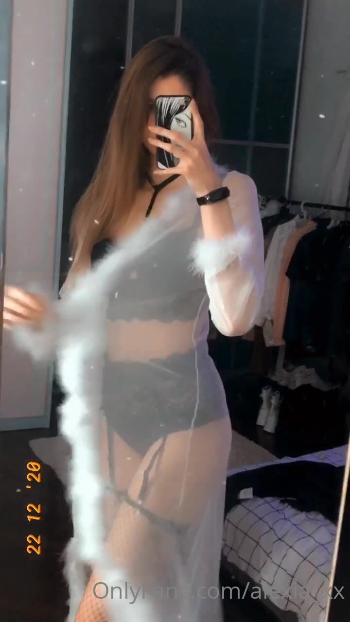 5 Alinaxlova leaked onlyfans video