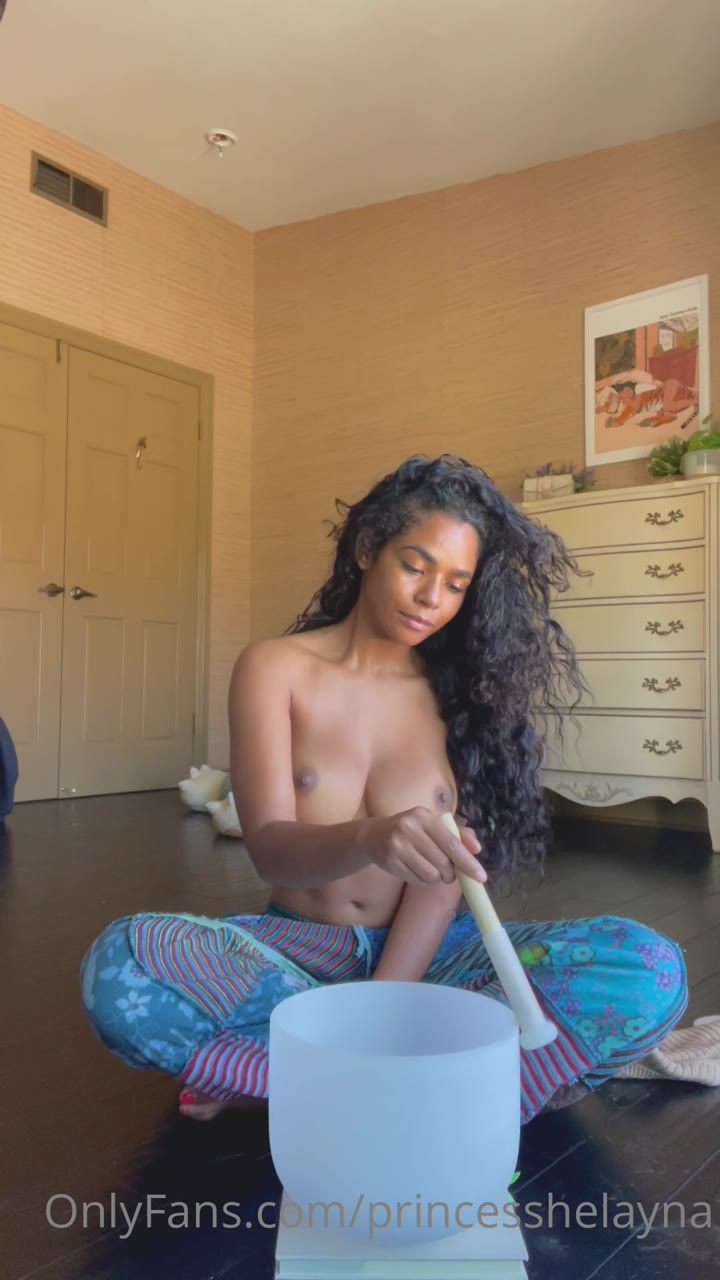 79 Princesshelayna leaked onlyfans nude video