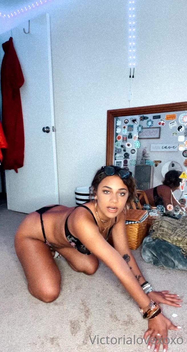 138 Viclovexoxo leaked onlyfans sextape