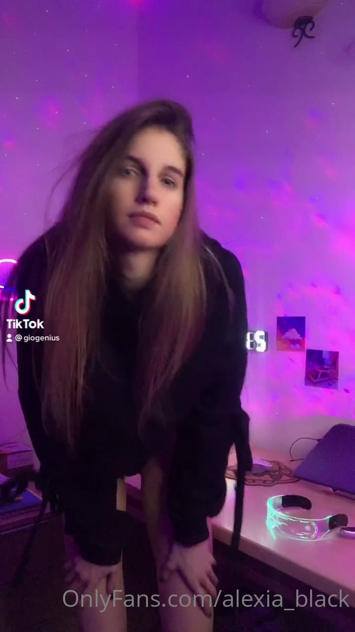 63 Alinaxlova leaked onlyfans video