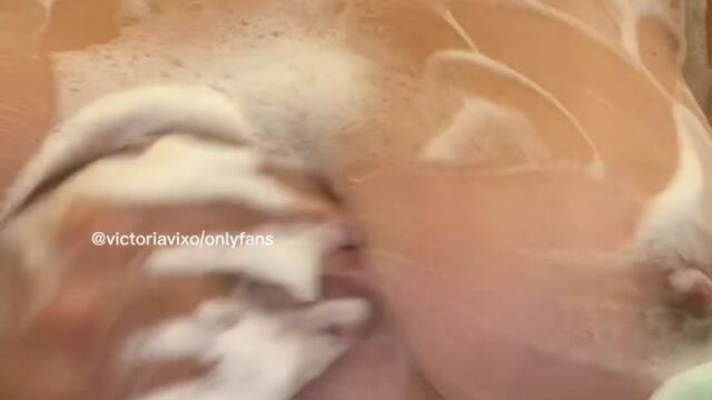 256 Viclovexoxo leaked onlyfans sextape