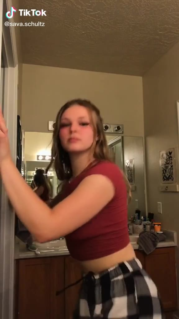 savaschultz nude video