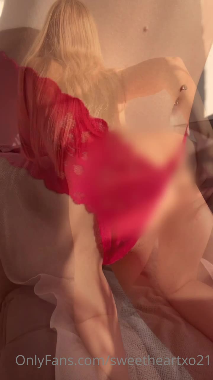 Sweetheartxo21 leaked OnlyFans: Blonde Camgirl’s Tease, Blowjob, and Masturbation Video
