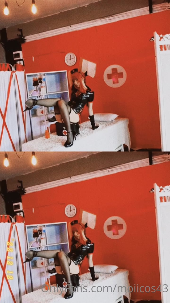 moiicos43 masturbating