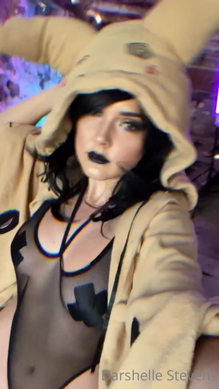 Darshelle Stevens blowjob