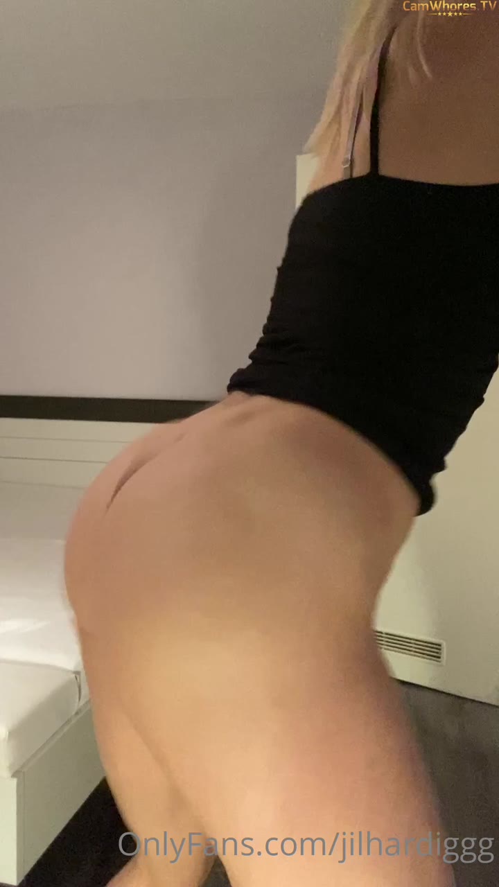 Jilhardiggg’s OnlyFans Exclusive – Nude Fingering Show